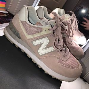 Women’s Size 6 New Balance® 574 Core Sneakers